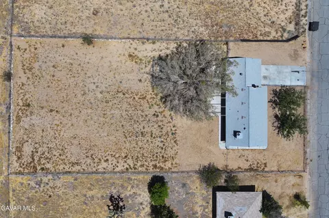View/Area - 39523 E 161st St, Palmdale, CA 93591 photo 1 of 4