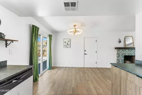 Dining - 39523 E 161st St, Palmdale, CA 93591 photo 1 of 2