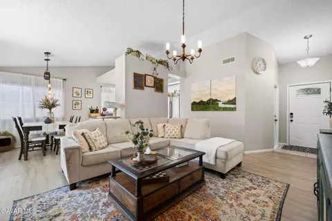 Other - 524 E Ivyton St, Lancaster, CA 93535 photo 2 of 3