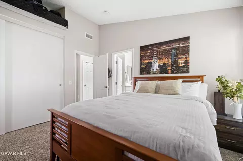 Bedroom - 524 E Ivyton St, Lancaster, CA 93535 photo 4 of 4