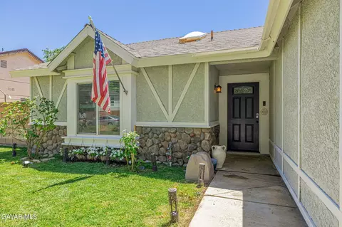 Exterior - 524 E Ivyton St, Lancaster, CA 93535 photo 5 of 9