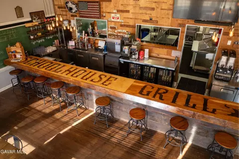 Dining - Undisclosed, Caliente, CA 93518 photo 15 of 16