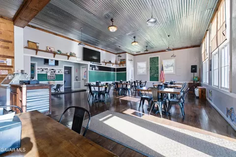 Dining - Undisclosed, Caliente, CA 93518 photo 6 of 16