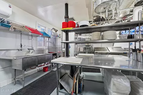 Kitchen - Undisclosed, Caliente, CA 93518 photo 4 of 6