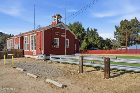 Exterior - Undisclosed, Caliente, CA 93518 photo 3 of 5