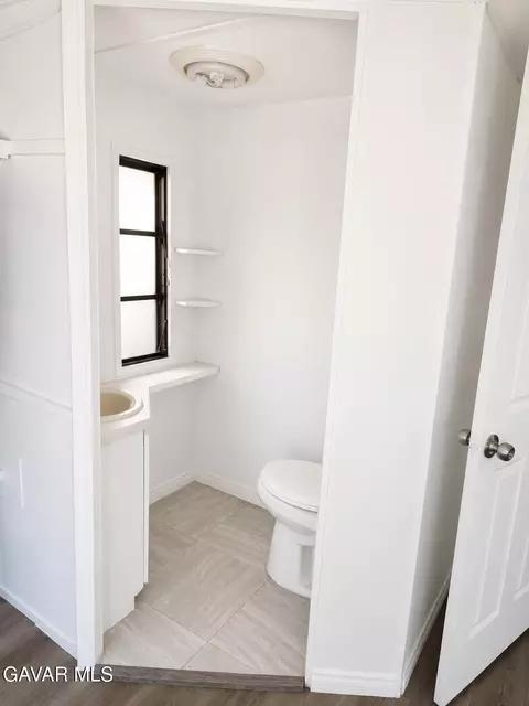 Bath - 43850 20th St #SPC 116, Lancaster, CA 93535 photo 1 of 2