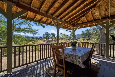 Exterior - 23860 Parke Ct, Tehachapi, CA 93561 photo 7 of 13