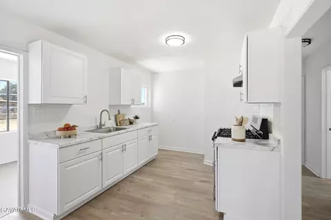 Entry Way - 2494 Nadean, Mojave, CA 93501 photo 2 of 2
