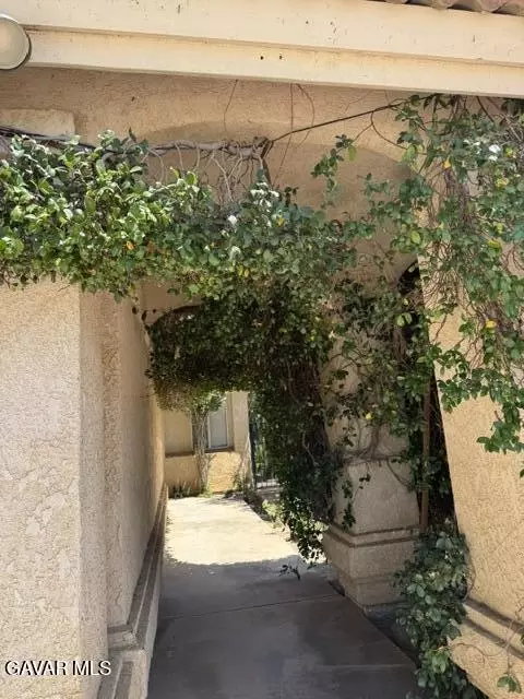 Entry Way - 733 E Avenue J12, Lancaster, CA 93535 photo 1 of 2