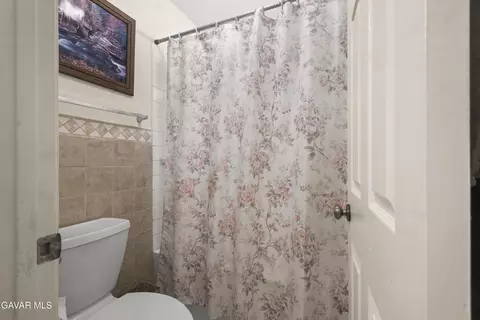 Bath - 733 E Avenue J12, Lancaster, CA 93535 photo 1 of 2