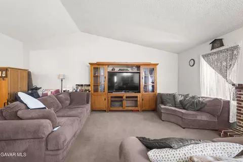 Living - 733 E Avenue J12, Lancaster, CA 93535 photo 2 of 3