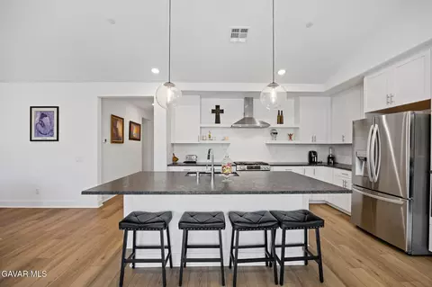 Kitchen - 45111 Westview Dr, Lancaster, CA 93536 photo 2 of 3