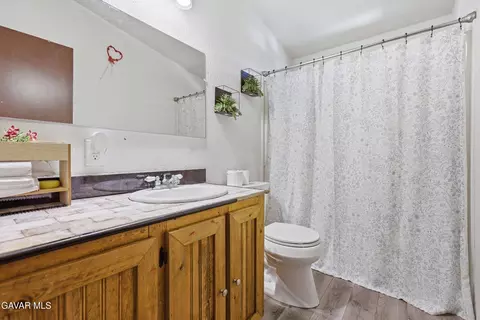 Bath - 350 E San Jacinto Ave #178, Perris, CA 92570 photo 3 of 3