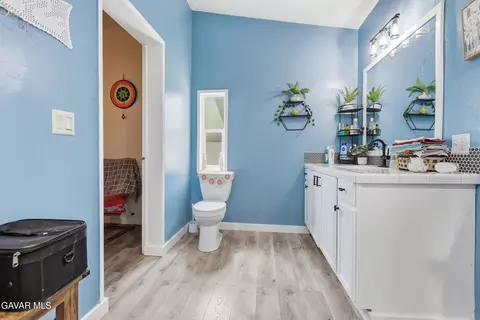 Bath - 350 E San Jacinto Ave #178, Perris, CA 92570 photo 1 of 3