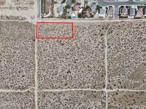 Ave Q-12, Palmdale, CA 93552 photo 3