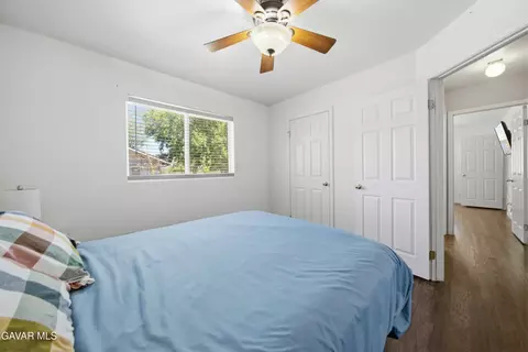 Bedroom - 29960 Caddy Ln, Tehachapi, CA 93561 photo 4 of 6