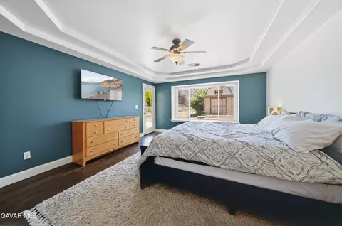 Bedroom - 29960 Caddy Ln, Tehachapi, CA 93561 photo 5 of 6