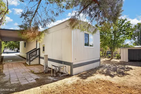 Exterior - 43850 E 20th St #4, Lancaster, CA 93535 photo 6 of 6