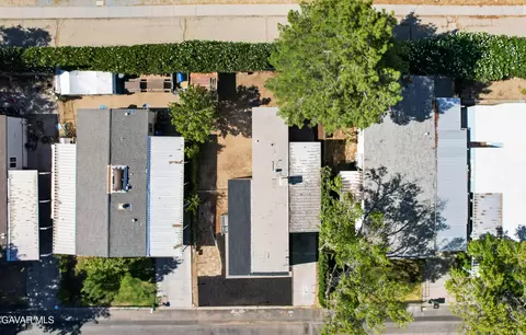 View/Area - 43850 E 20th St #4, Lancaster, CA 93535 photo 1 of 3