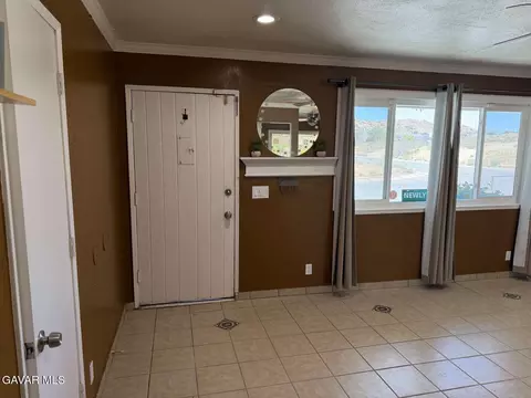 Entry Way - 40103 169th St E, Palmdale, CA 93591 photo 3 of 4