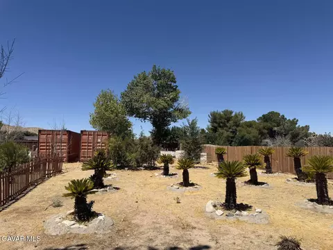 Exterior - 40103 169th St E, Palmdale, CA 93591 photo 2 of 13