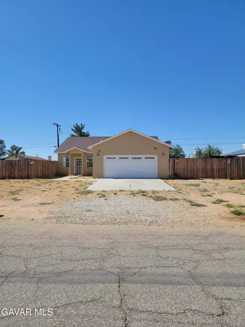 8836 Peach Ave, California City, CA 93505