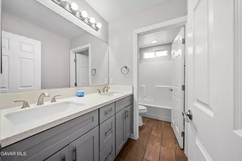 2009 E Jenner St, Lancaster, CA 93535 photo 10