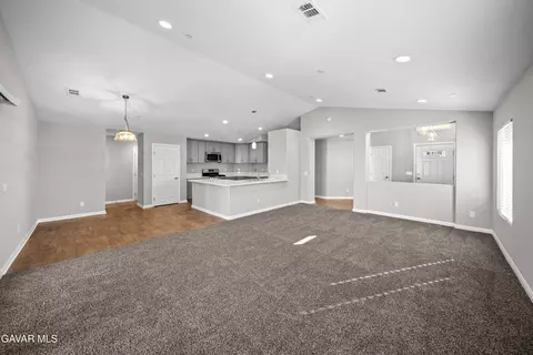 2009 E Jenner St, Lancaster, CA 93535 photo 7