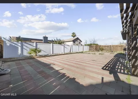38651 28th St, Palmdale, CA 93550 photo 3