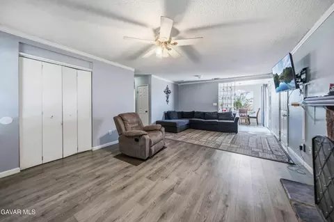Living - 21511 San Gabriel Dr, Tehachapi, CA 93561 photo 1 of 1