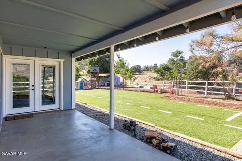Exterior - 20440 Clubview Ct, Tehachapi, CA 93561 photo 2 of 8
