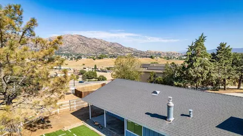 View/Area - 20440 Clubview Ct, Tehachapi, CA 93561 photo 1 of 3