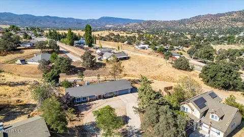 View/Area - 20440 Clubview Ct, Tehachapi, CA 93561 photo 3 of 3