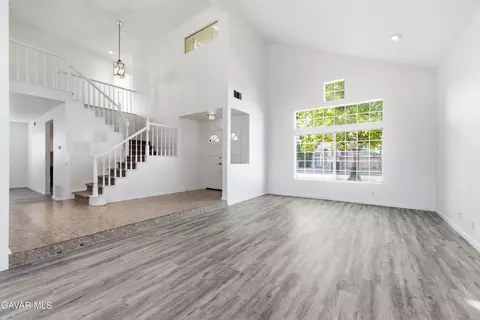 Living - 3022 Caruso Ln, Lancaster, CA 93536 photo 4 of 9