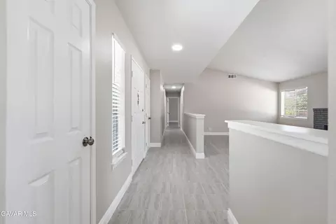 Entry Way - 40185 179th St E, Palmdale, CA 93591 photo 2 of 2