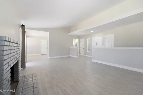Living - 40185 179th St E, Palmdale, CA 93591 photo 3 of 3