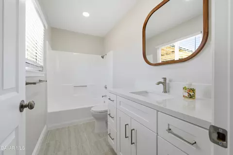Bath - 40185 179th St E, Palmdale, CA 93591 photo 1 of 2