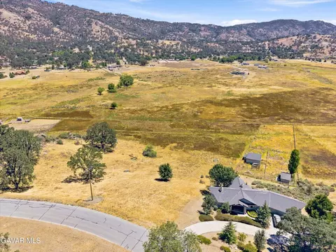 23760 Dart Dr, Tehachapi, CA 93561 photo 5