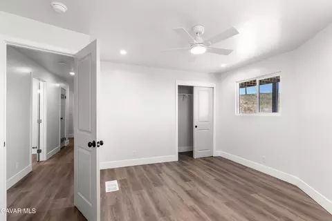 Bedroom - 27650 Skyline Dr, Tehachapi, CA 93561 photo 5 of 5