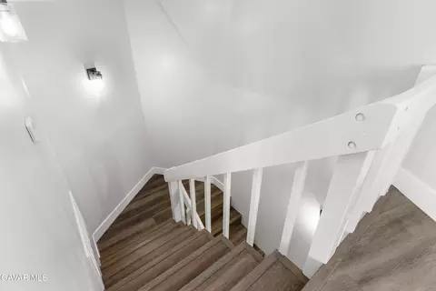 Entry Way - 27650 Skyline Dr, Tehachapi, CA 93561 photo 1 of 2