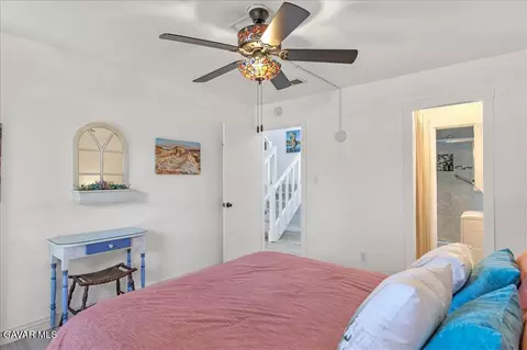 Bedroom - 93 Meadow Lakes Dr, Tehachapi, CA 93561 photo 3 of 5