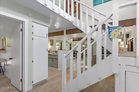 Entry Way - 93 Meadow Lakes Dr, Tehachapi, CA 93561 photo 3 of 7