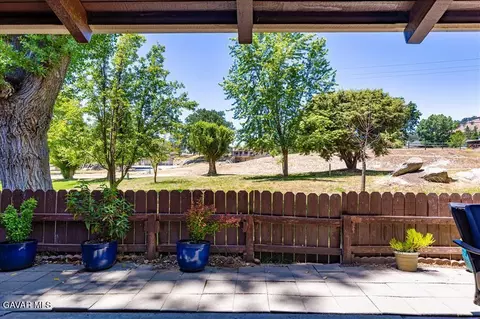 Exterior - 93 Meadow Lakes Dr, Tehachapi, CA 93561 photo 2 of 7