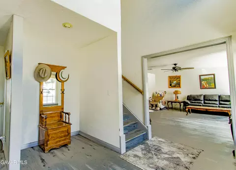 Entry Way - 24261 Jacaranda Dr, Tehachapi, CA 93561 photo 1 of 1