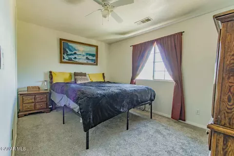 Bedroom - 24261 Jacaranda Dr, Tehachapi, CA 93561 photo 1 of 3