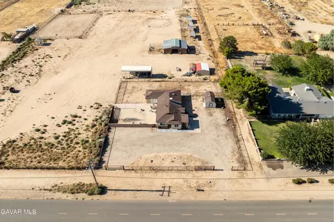 View/Area - 8628 W Avenue E, Lancaster, CA 93536 photo 2 of 8