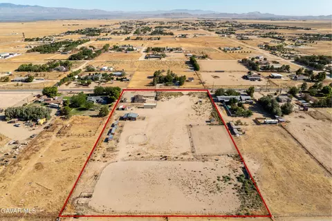 View/Area - 8628 W Avenue E, Lancaster, CA 93536 photo 5 of 8