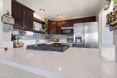 Kitchen - 8628 W Avenue E, Lancaster, CA 93536 photo 2 of 2