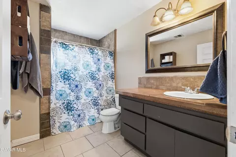 Bath - 8628 W Avenue E, Lancaster, CA 93536 photo 2 of 2