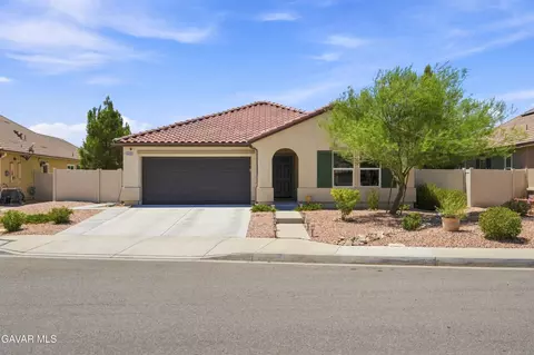 Exterior - 44445 Freer Way, Lancaster, CA 93536 photo 10 of 10